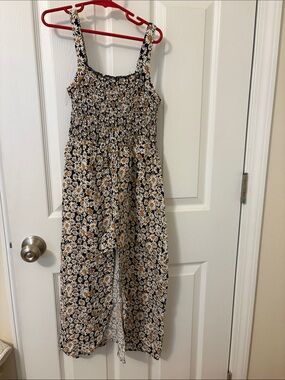 Art Class Smocked Floral High Low Skort - Black & Mustard Daisy Print Size 8